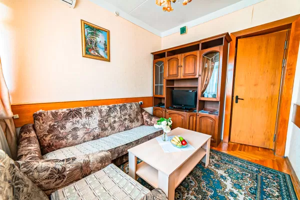 Номер 2-местный 2-конатный ПК в Центральном Военном Санатории в г. Пятигорске - фотография